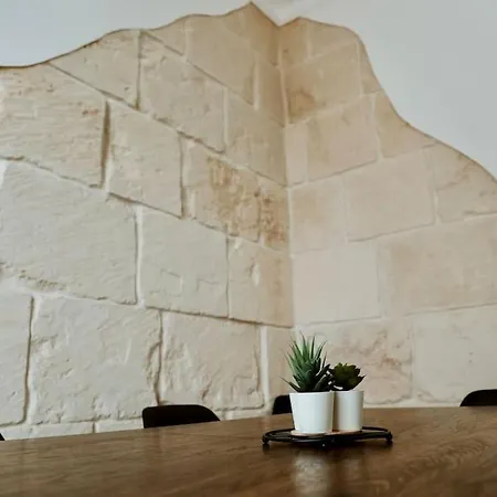 Otranto In 10 Min-free Parking